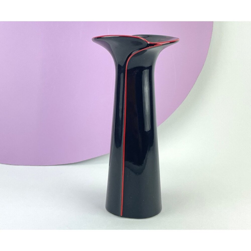 Vintage 80s minimalist vase, Toyo Algar Art Deco Revival, black red ceramic